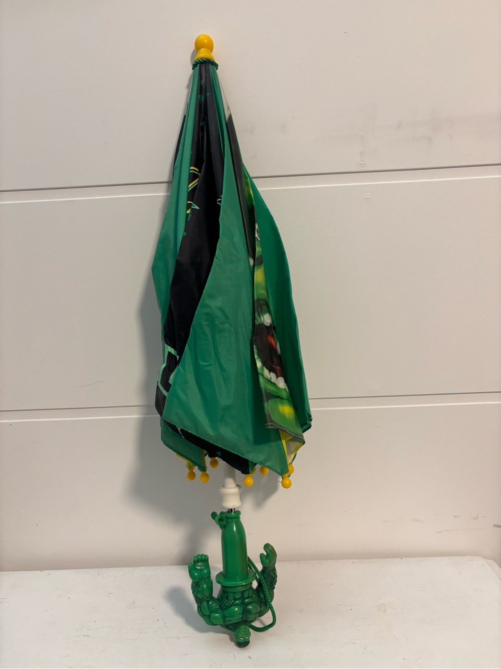 Hulk Kids Umbrella - Vintage ☔️